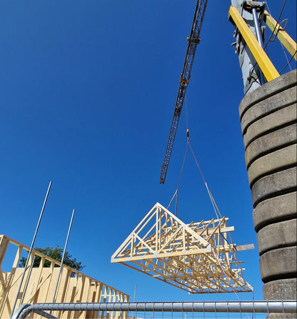 San Marco SMH321 Pedestrian Tower Crane – 32m Reach, 4 Ton Capacity